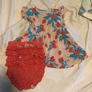Posh Peanut Two Piece Strawberry Set